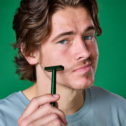 SAFETY RAZOR - US 8332